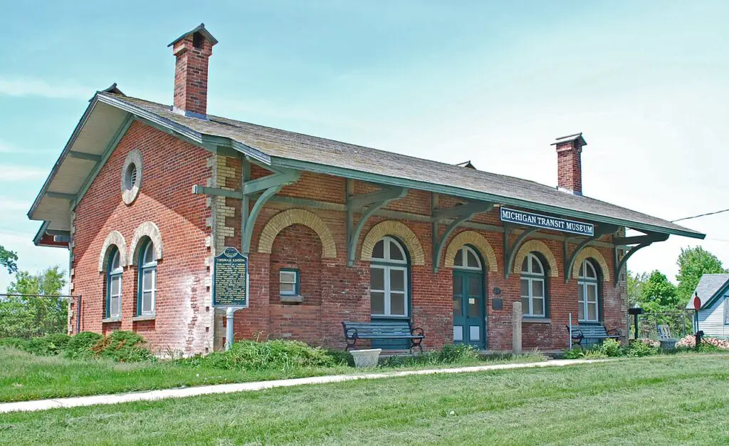 michigan transit museum coolest museums in michigan