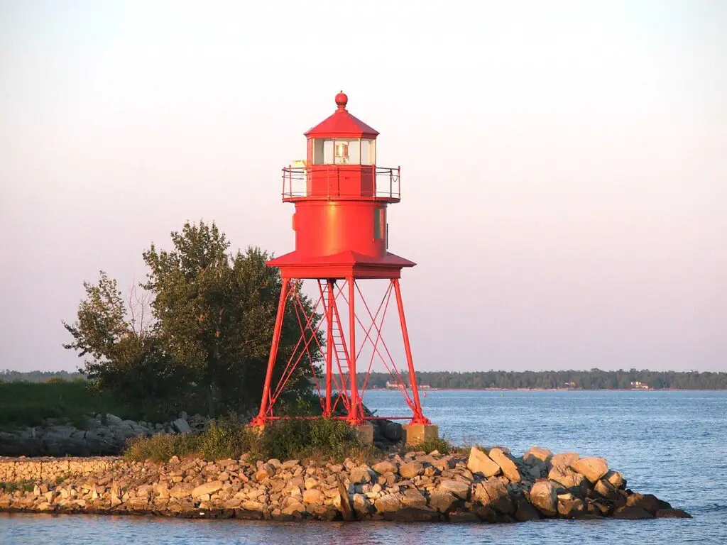 alpena little red lighthouse