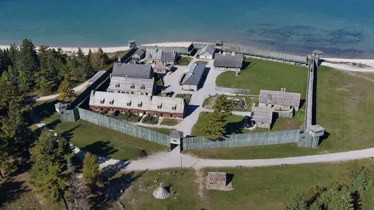 historical places in Michigan Fort Michilimackinac